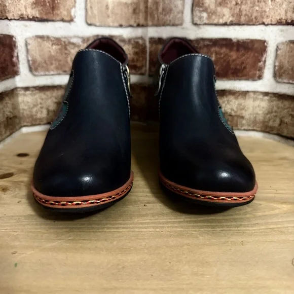 NWOT L'ARTISTE ZAMI SHOES-Navy blue - Picture 5 of 9